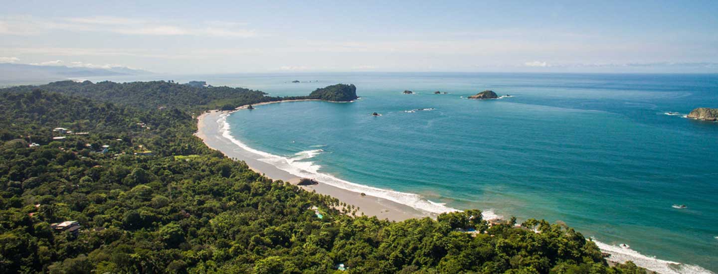 hiking in manuel antonio